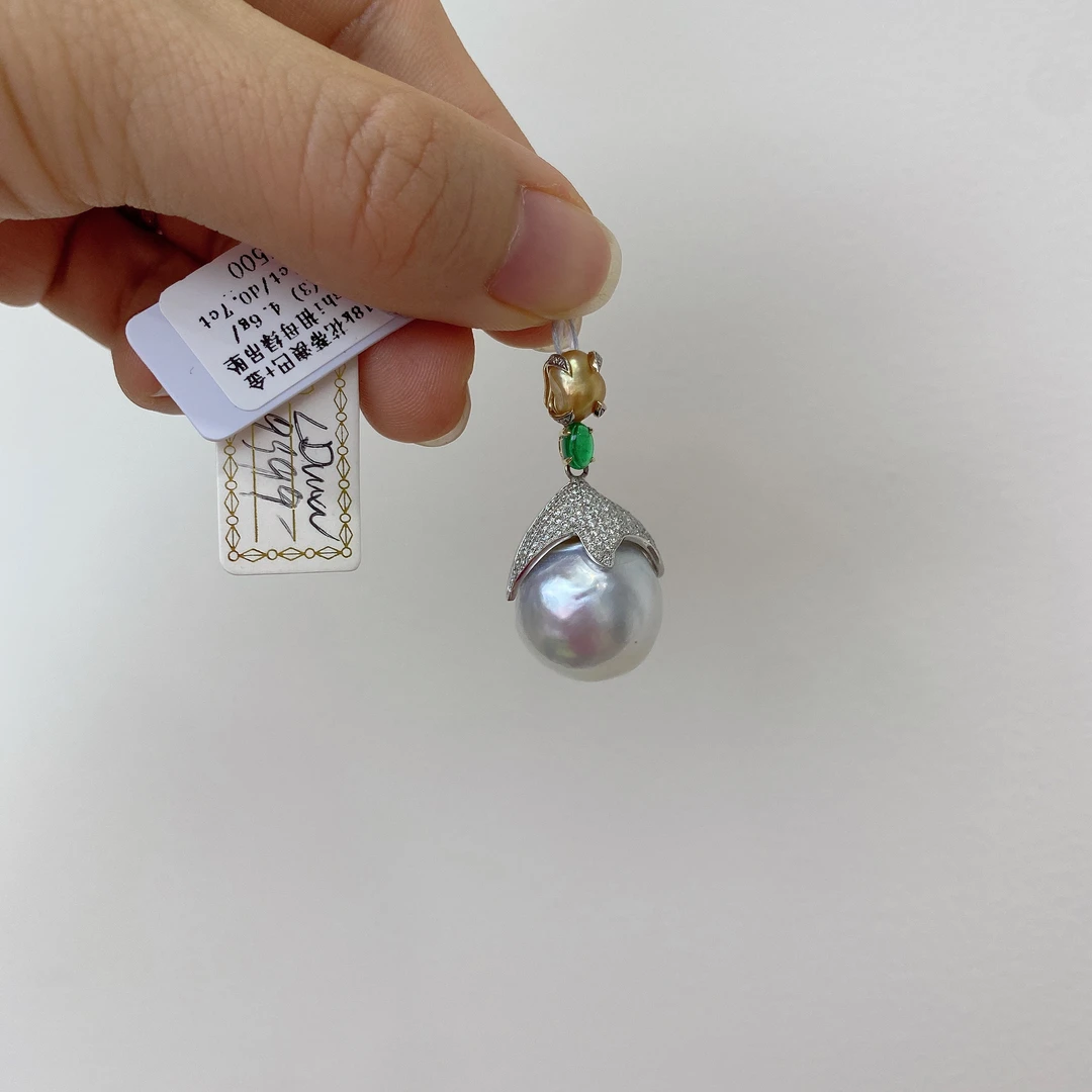 17.2mm巨无霸18k金钻银蓝白冷光澳白巴洛克+祖母绿+金keshi吊坠