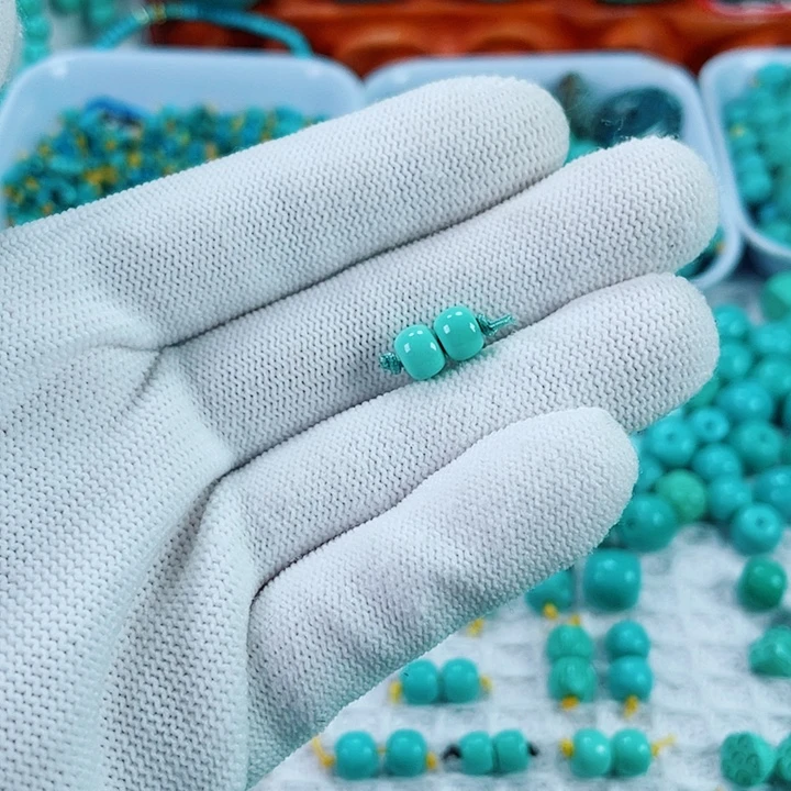 南红玛瑙未镶嵌珠宝奇石