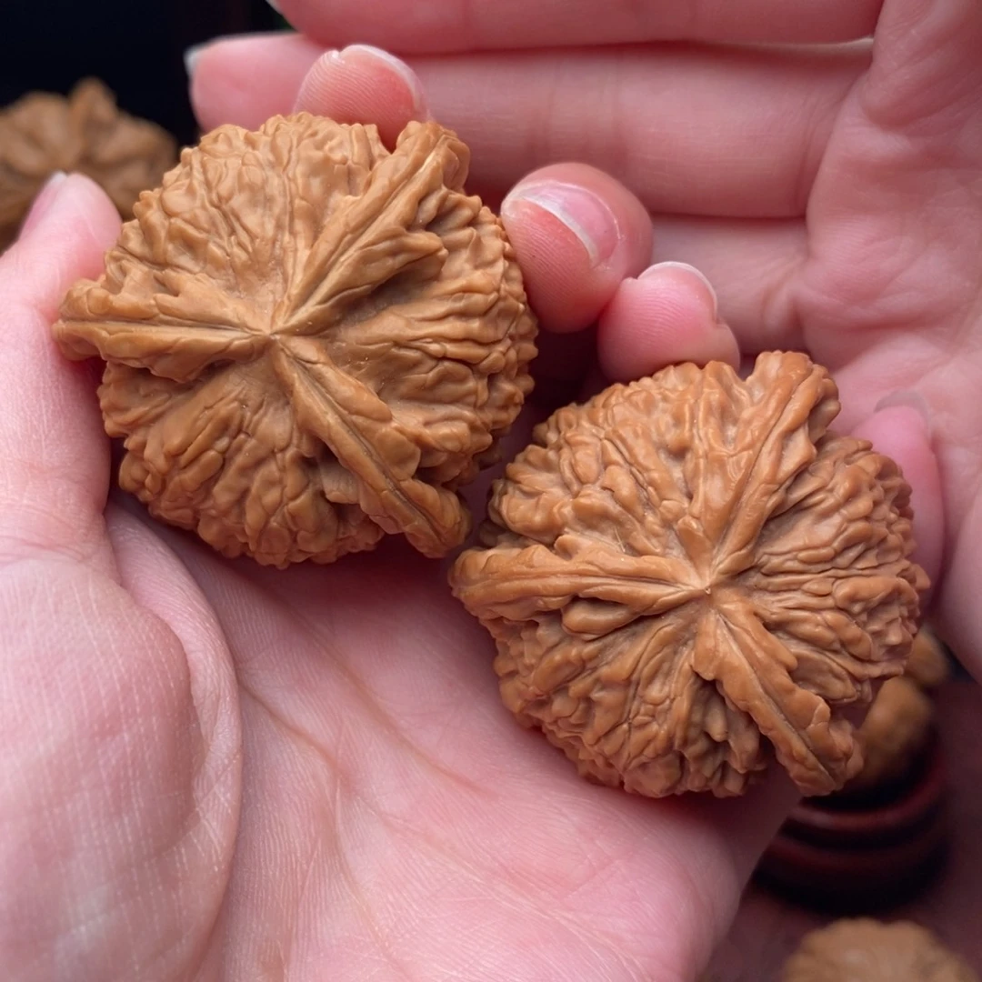 文玩核桃把件白奔43