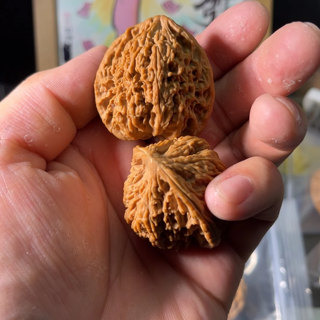 文玩核桃把件张*仙南疆