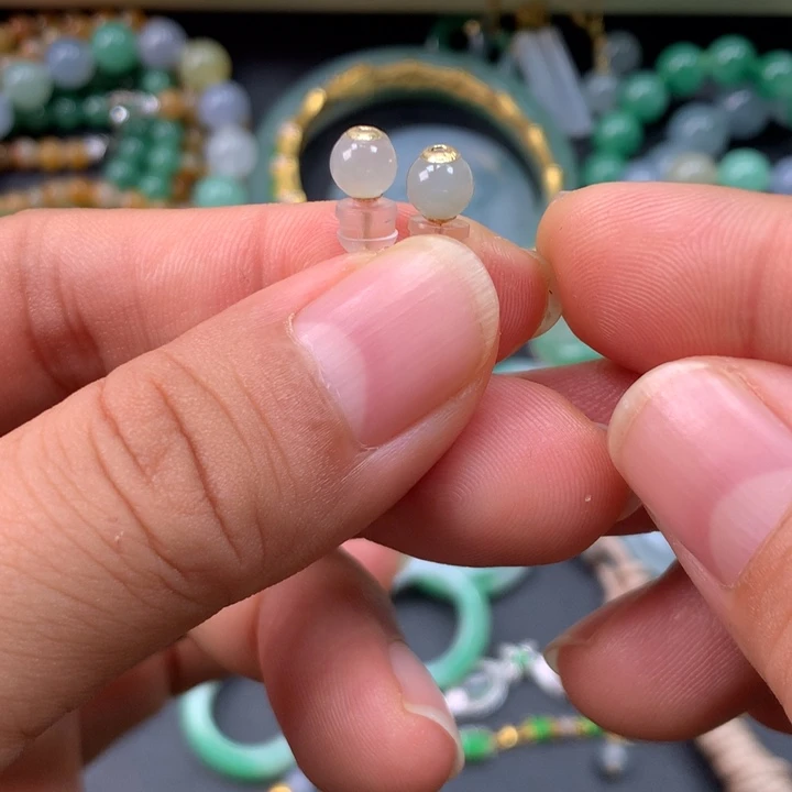 翡翠18K金镶嵌耳饰