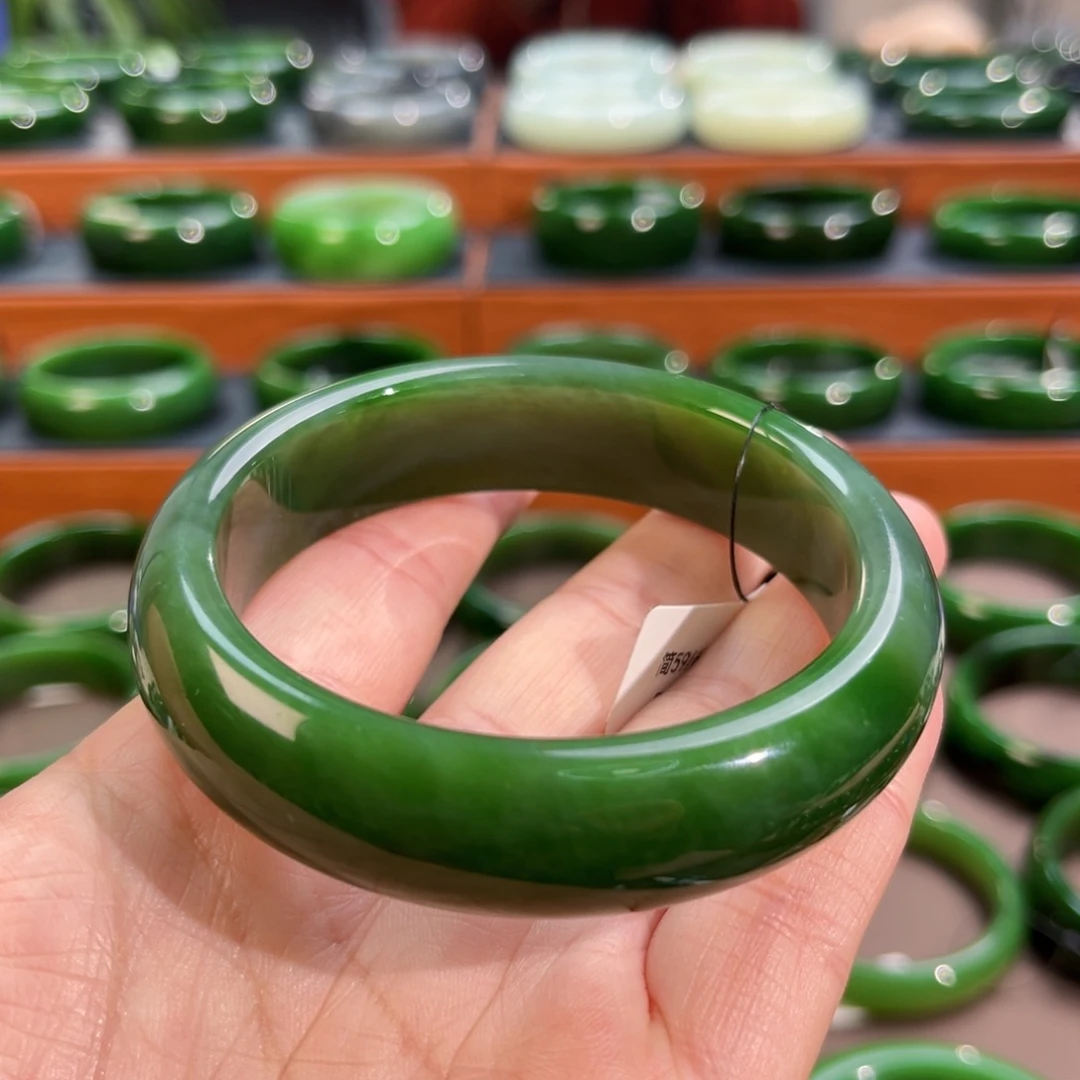 未镶嵌手镯和田玉（碧玉）