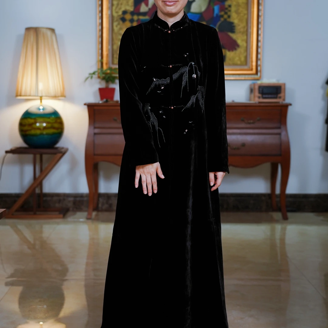 『云峰』复古中式国风黑色丝绒重工刺绣黑色丝绒气质连衣裙-A4K6005