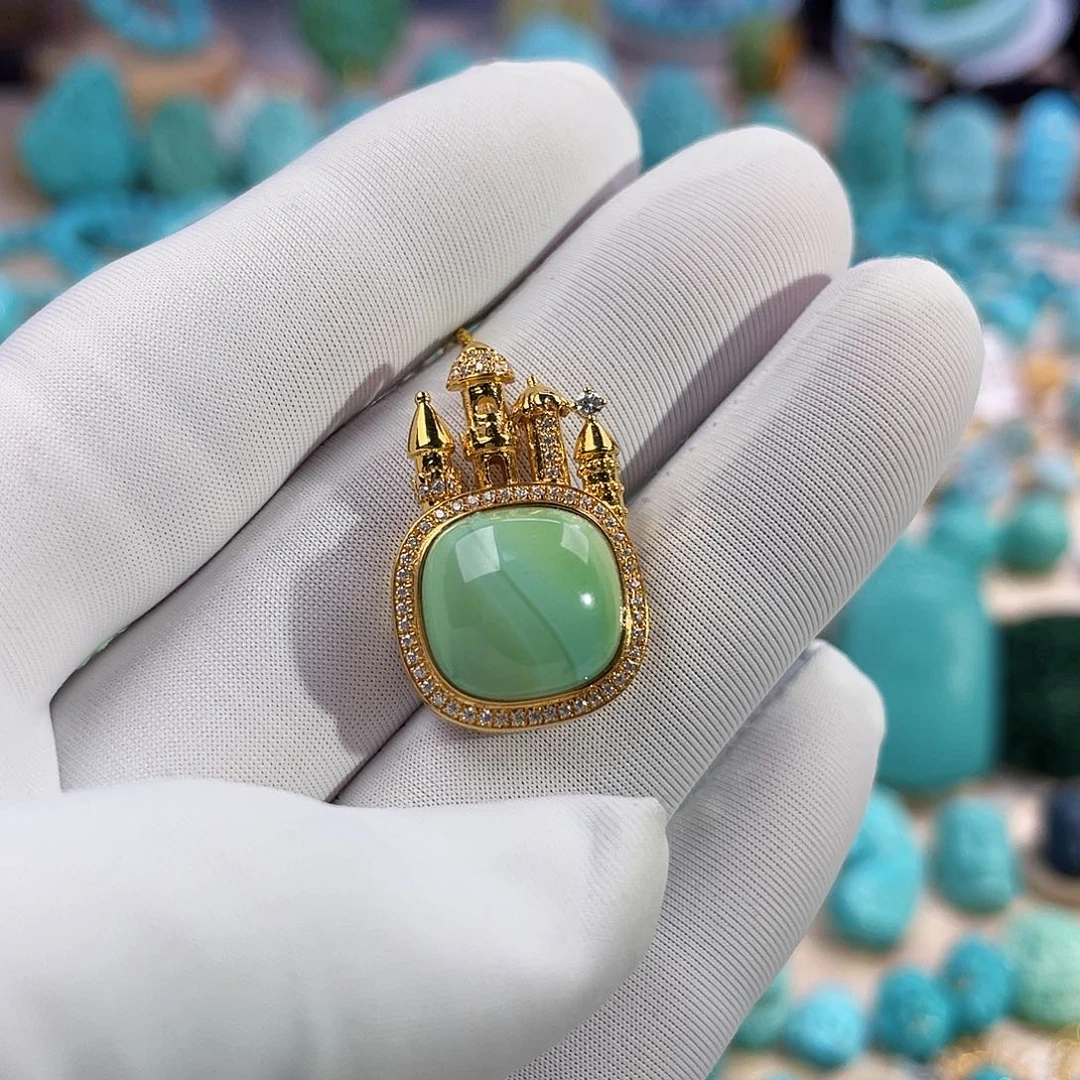 绿松石珠宝奇石18K金镶嵌T****i