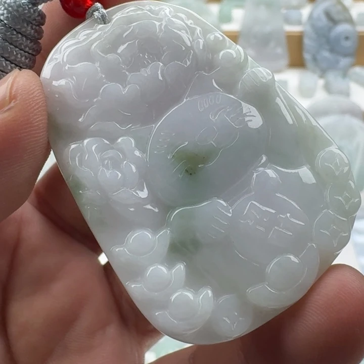 翡翠未镶嵌颈饰天然缅甸A货翡翠