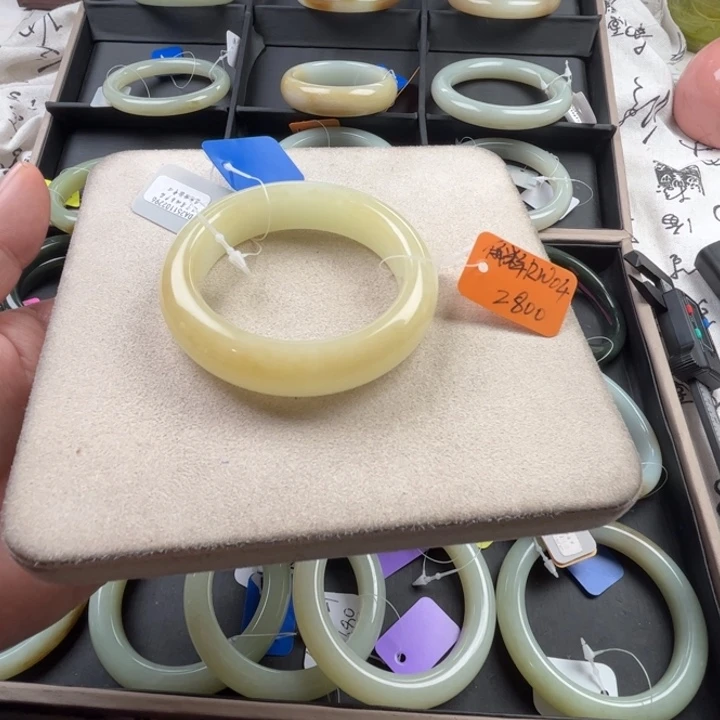 未镶嵌手镯和田玉玲珑美镯52.3