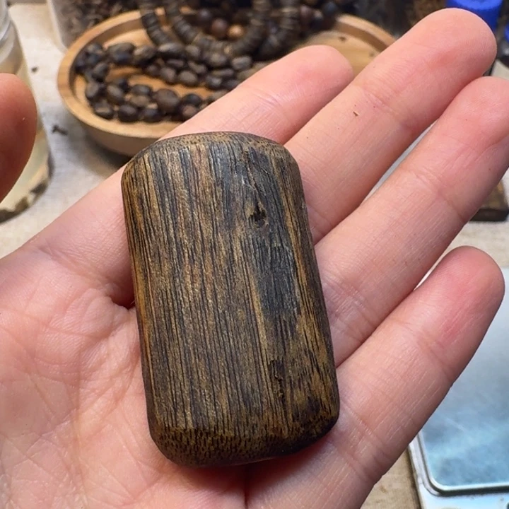 沉香碎屑沉香寒*海南红油白棋树心油老料8克