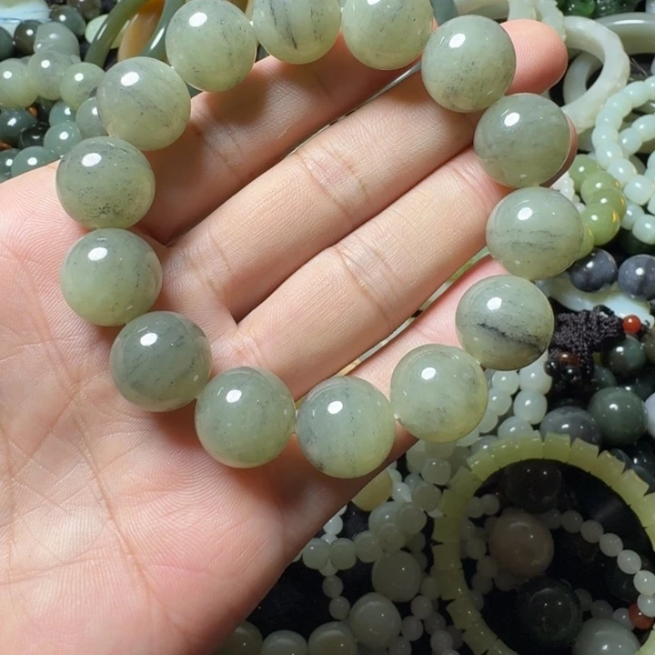 如***昔和田玉未镶嵌手链卡16