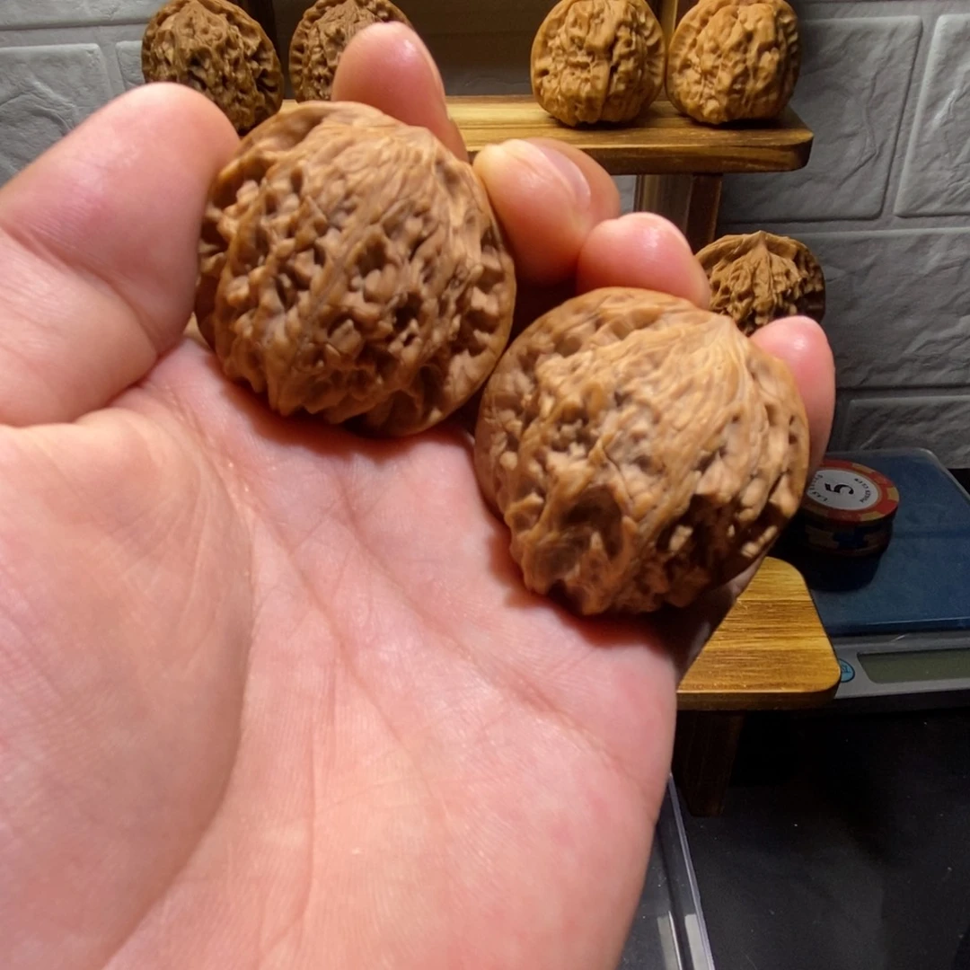 文玩核桃吊坠山地高桩40磨盘