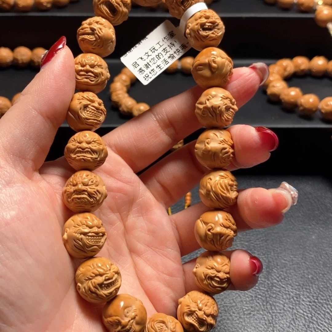 猴头核桃手串行****Q恶僧手持