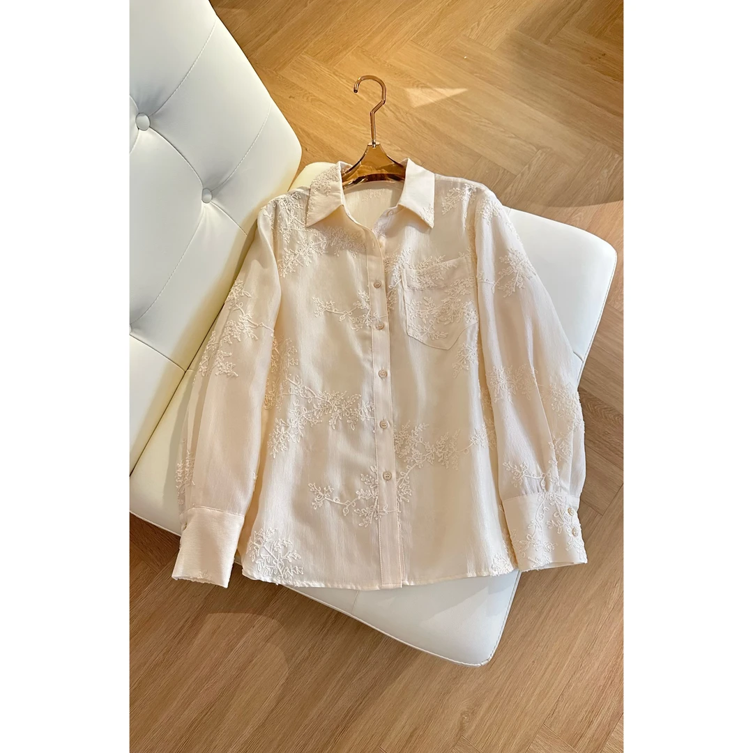 【焕新】路蔓法春季气质轻奢高级感设计感百搭刺绣衬衫MF-1669