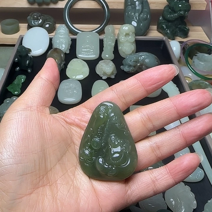 和田玉未镶嵌挂件