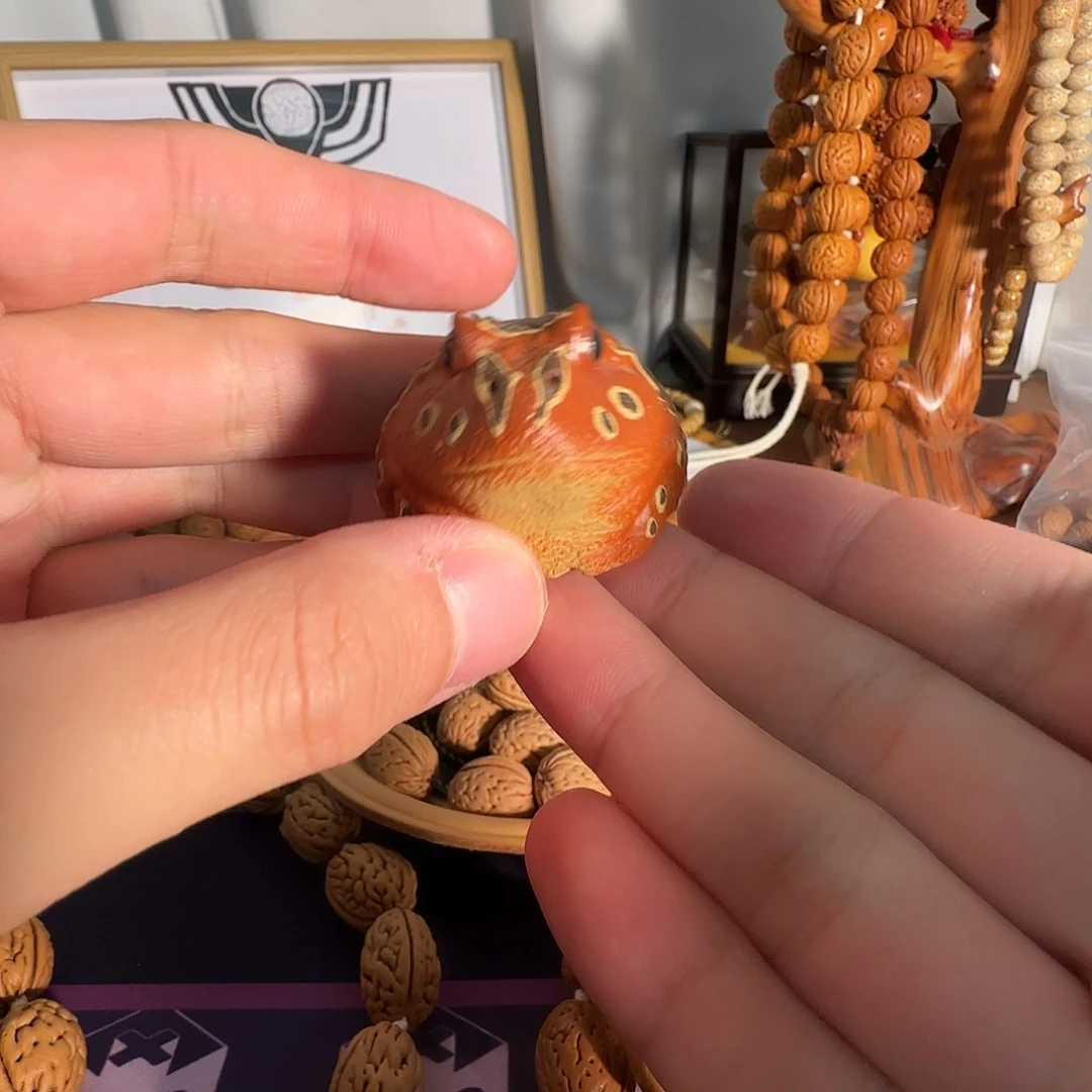 桃核吊坠老地方旧模样桃核