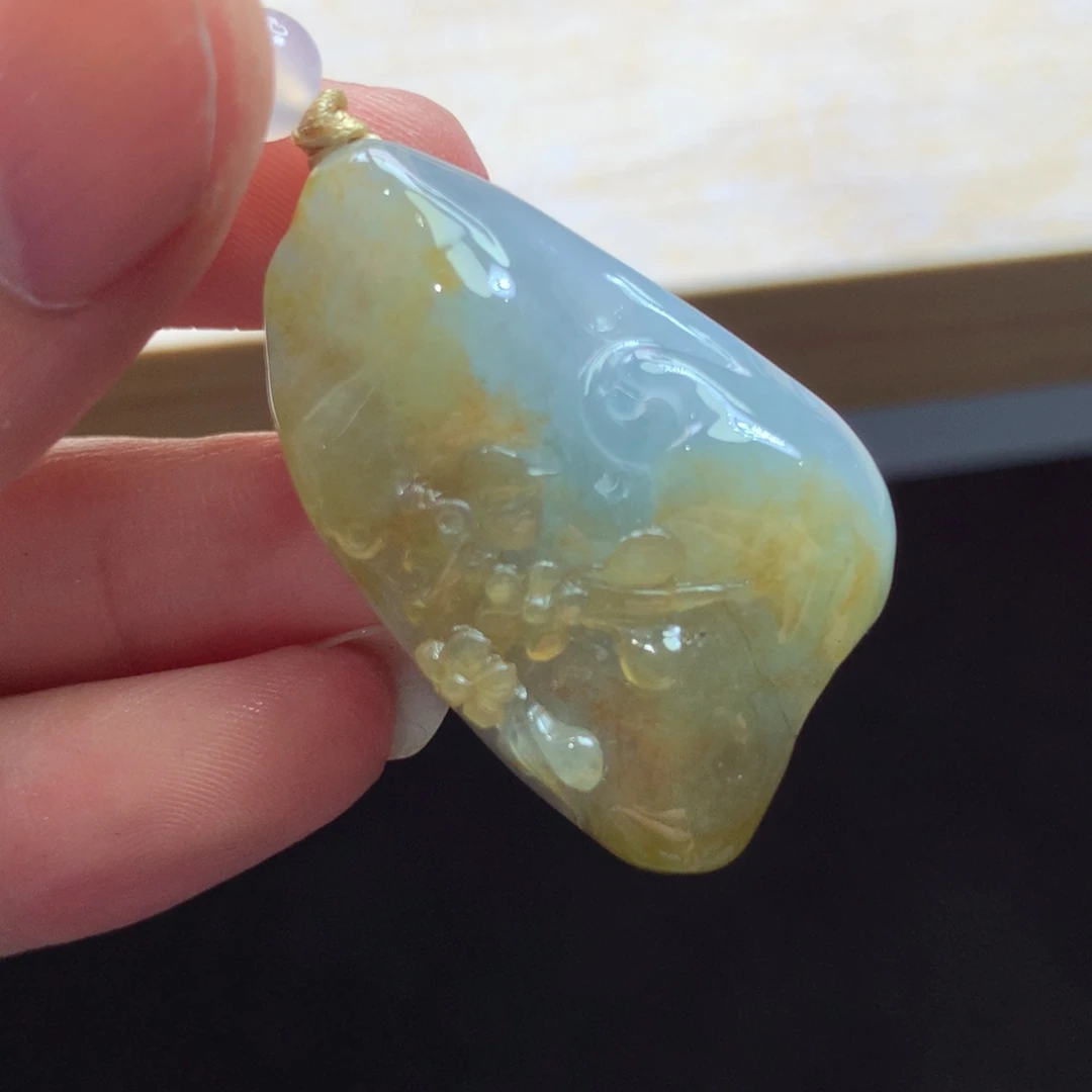 翡翠未镶嵌颈饰吊坠
