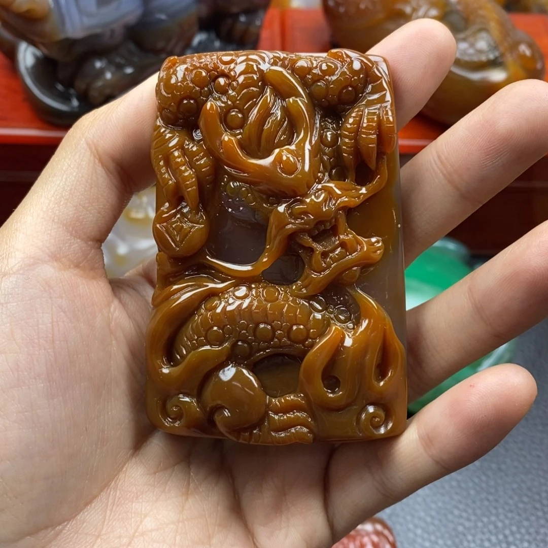 玛瑙/玉髓未镶嵌珠宝奇石