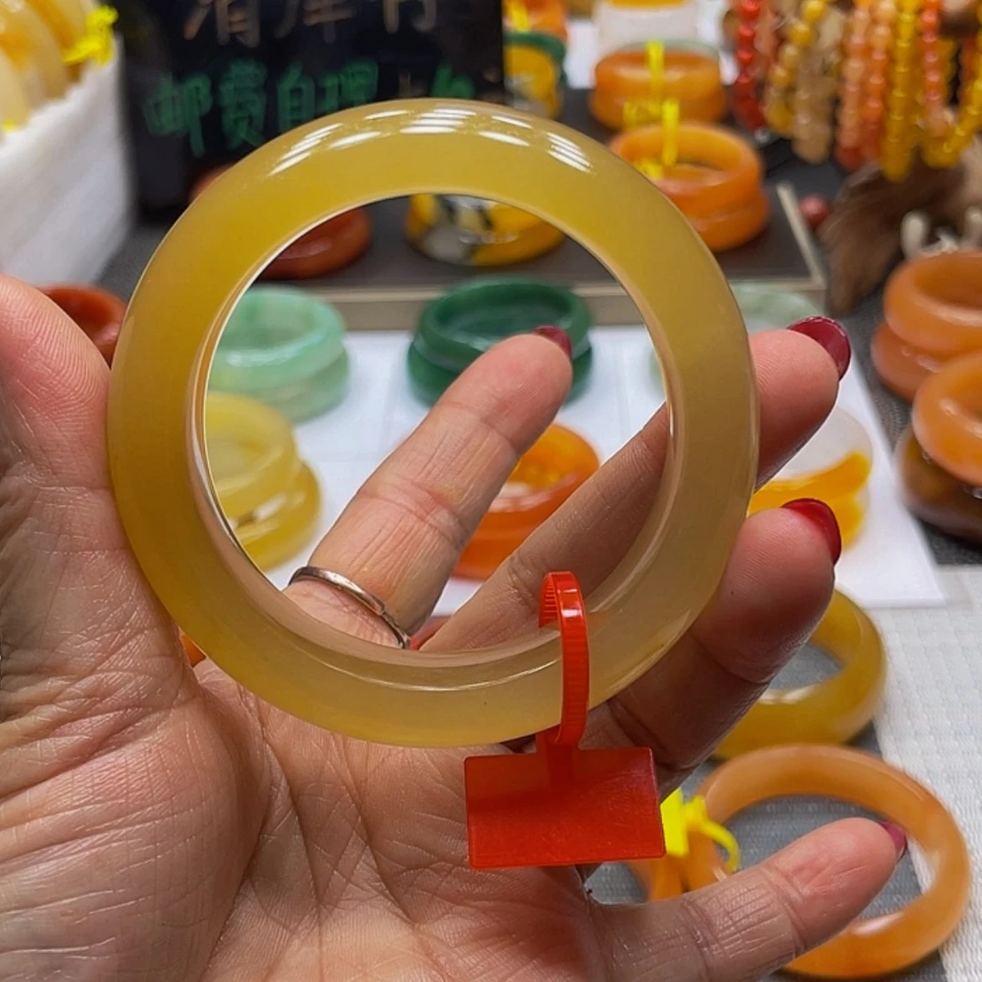 【闪购商品】石英质玉（黄龙玉）未镶嵌手镯