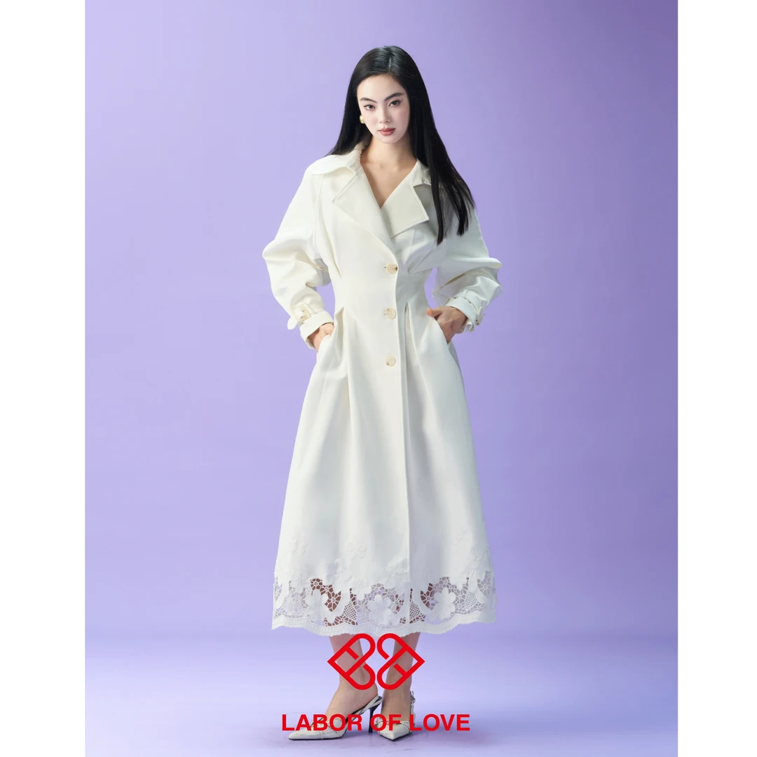 Labor of Love 藤堂静 原创设计重工镂空花朵刺绣收腰白色长风衣