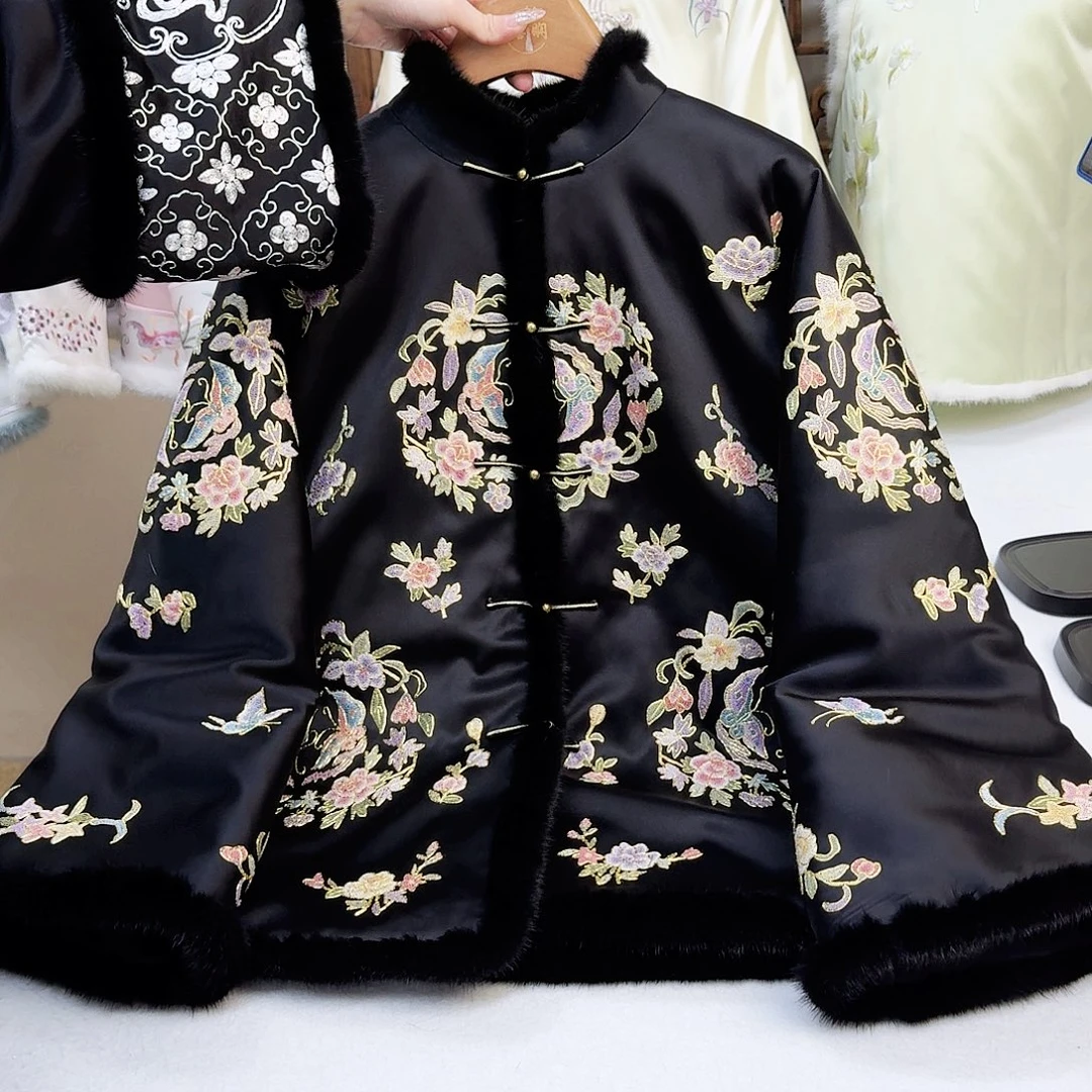 织绣真丝黑色 八团 棉服