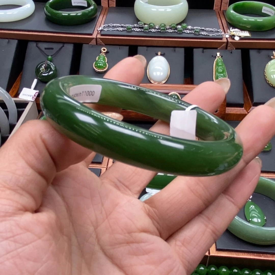 和田玉（碧玉）未镶嵌手镯62圈口可带