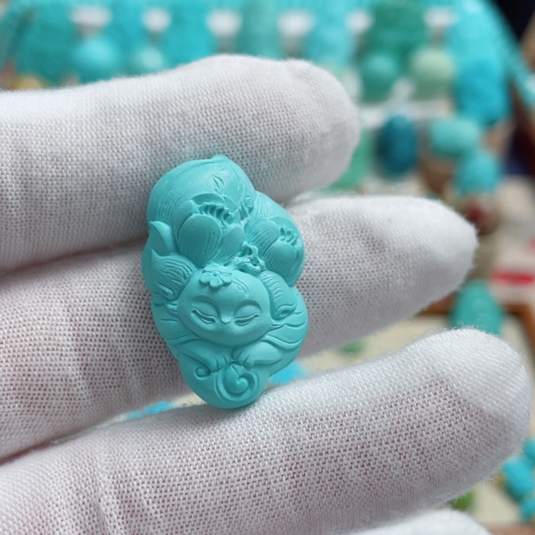 绿松石未镶嵌珠宝奇石