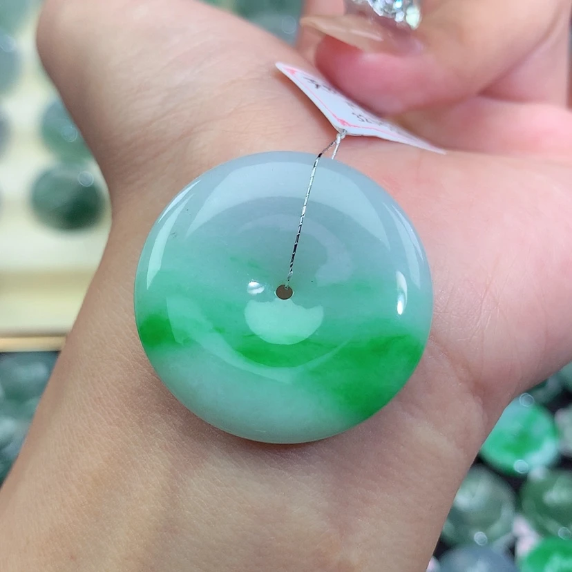 【闪购商品】翡翠未镶嵌吊坠(不含链)
