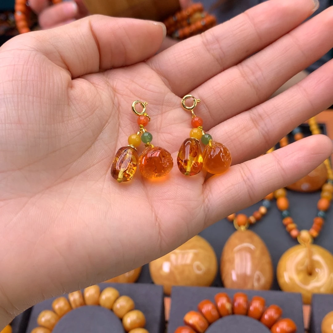 琥珀未镶嵌吊坠(不含链)多样性发一