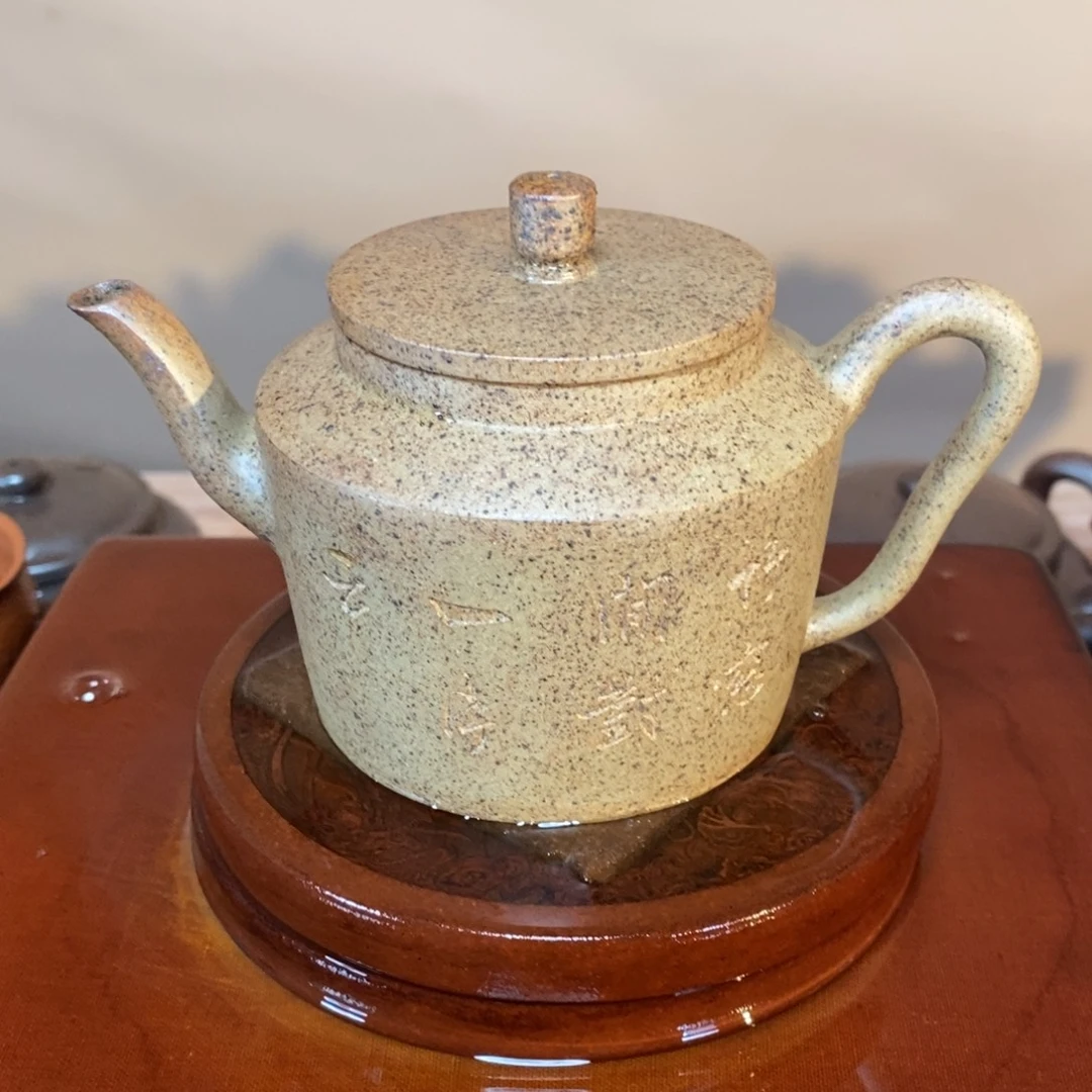 茶壶紫砂高端230cc段泥折肩宫灯