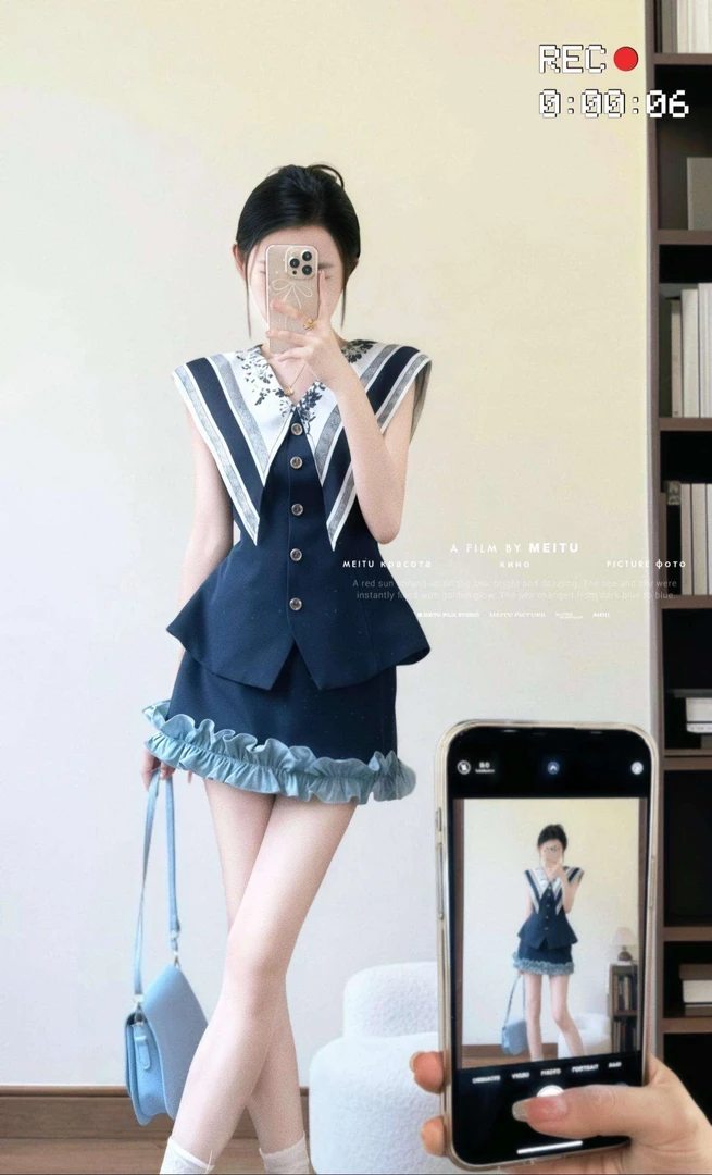 海军法式时尚2025轻奢上衣夏季新款短裙拼接搭配气质女翻领两件套