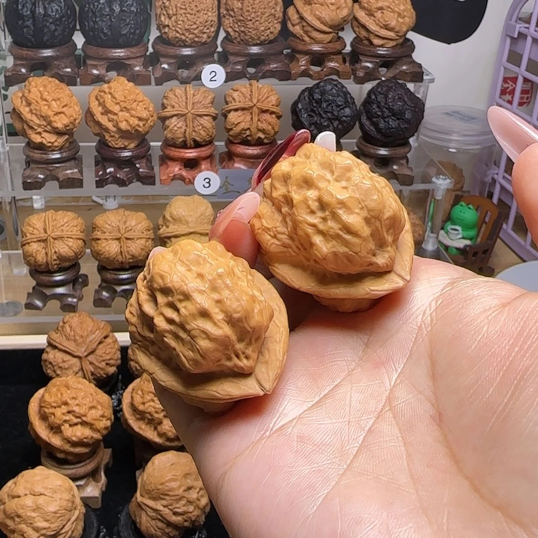 文玩核桃把件4…………37mm