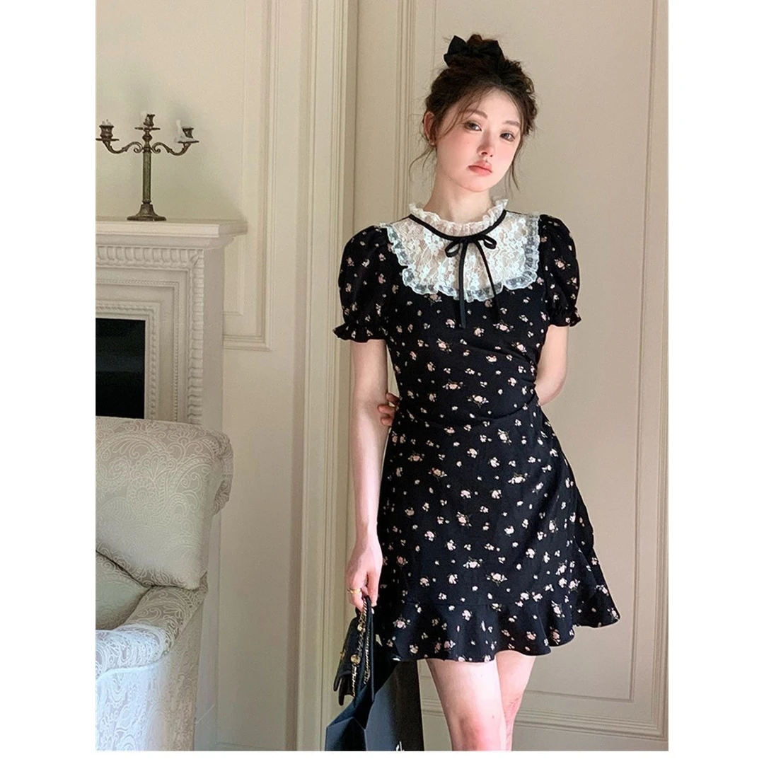 白色法式复古黑色碎花蕾丝千金风甜美可爱气质感赫本风显瘦短裙