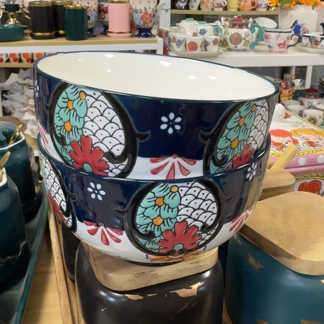 瓷片5英寸黑武士浮雕饭碗2只