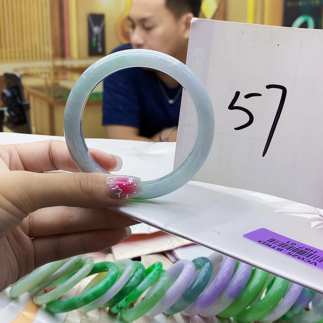 翡翠未镶嵌手镯nnn