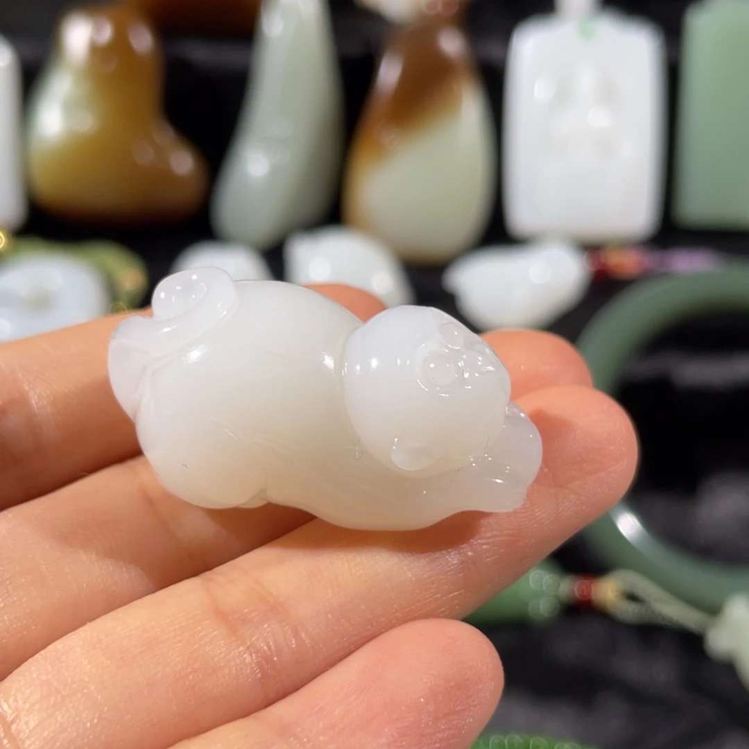 和田玉未镶嵌挂件