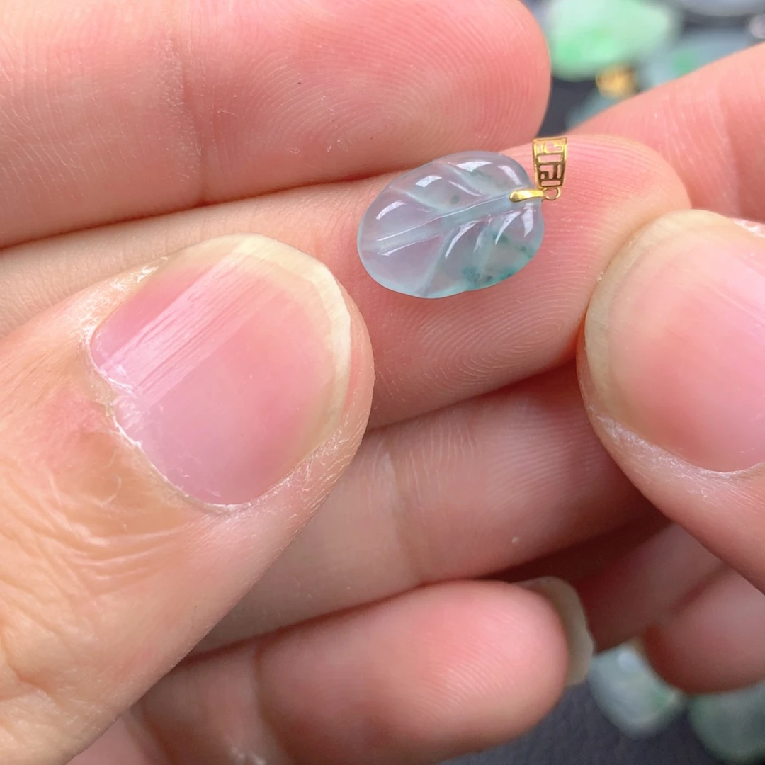 【闪购商品】翡翠18K金镶嵌颈饰翡翠