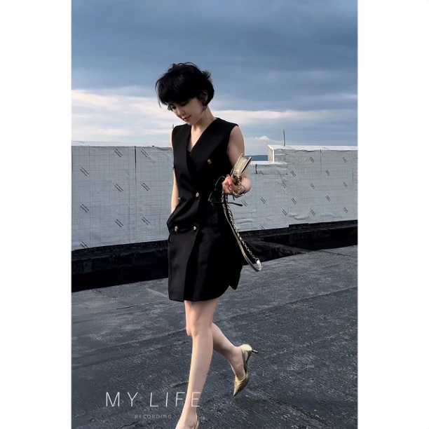 新款一字肩V领无袖马甲裙夏季双排扣收腰黑色连衣裙子0714