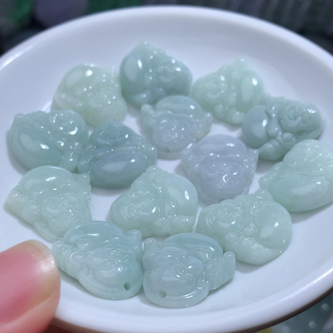 翡翠未镶嵌颈饰多样性发1个