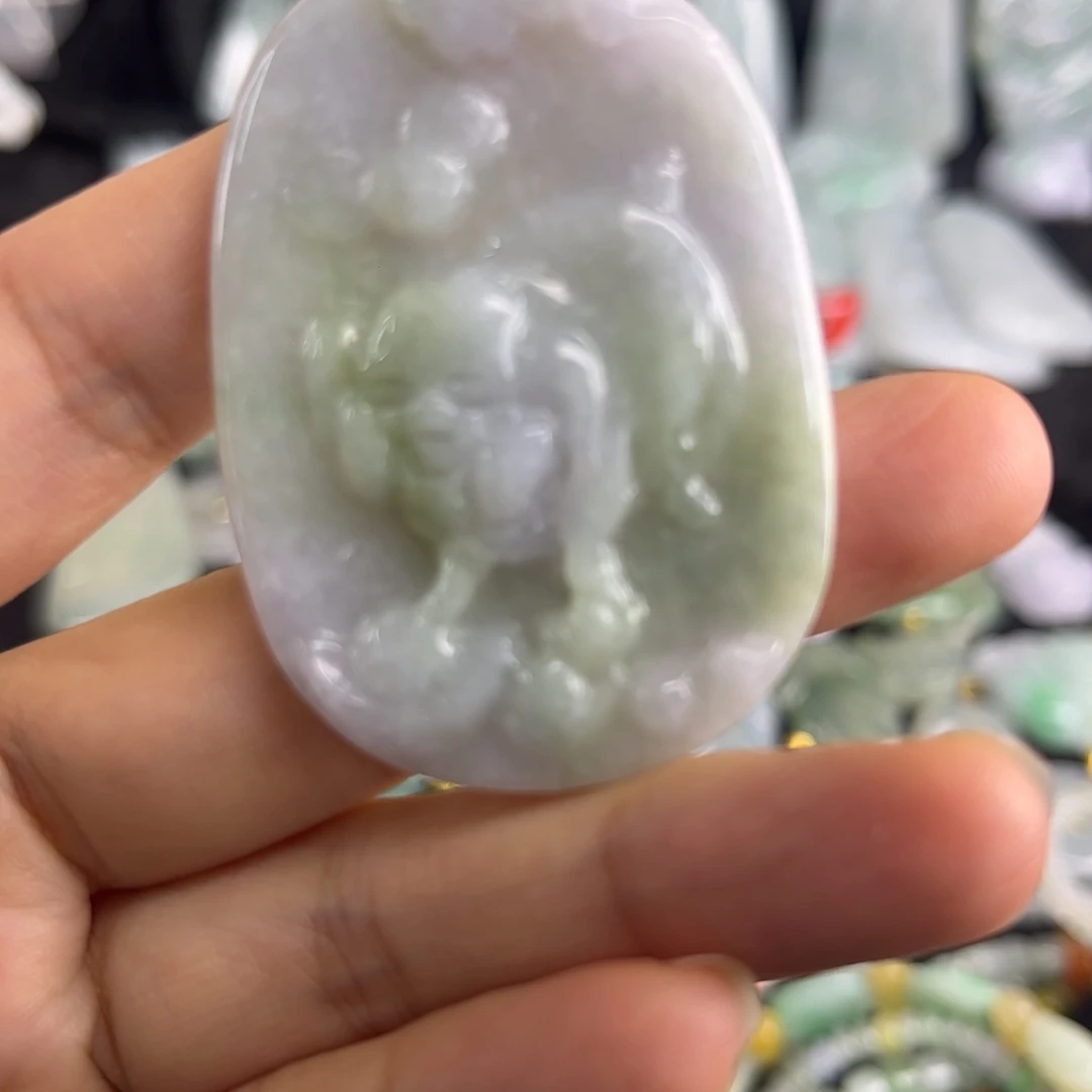 翡翠未镶嵌吊坠(不含链)瑕疵