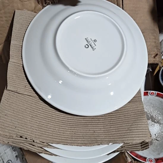 茶盏陶瓷盘子碗啥都有