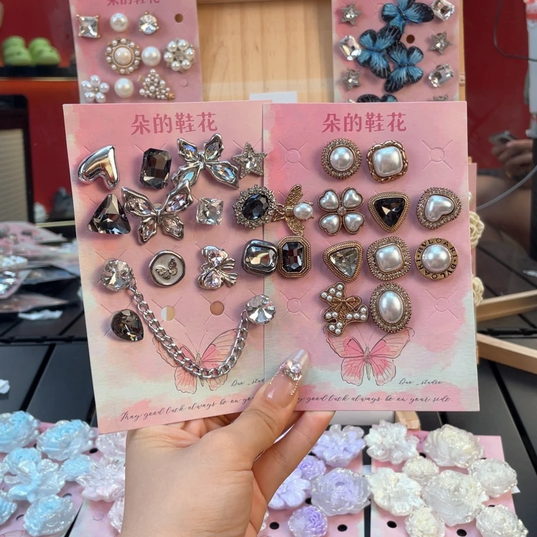 两套洞洞鞋鞋花孤品no退！616