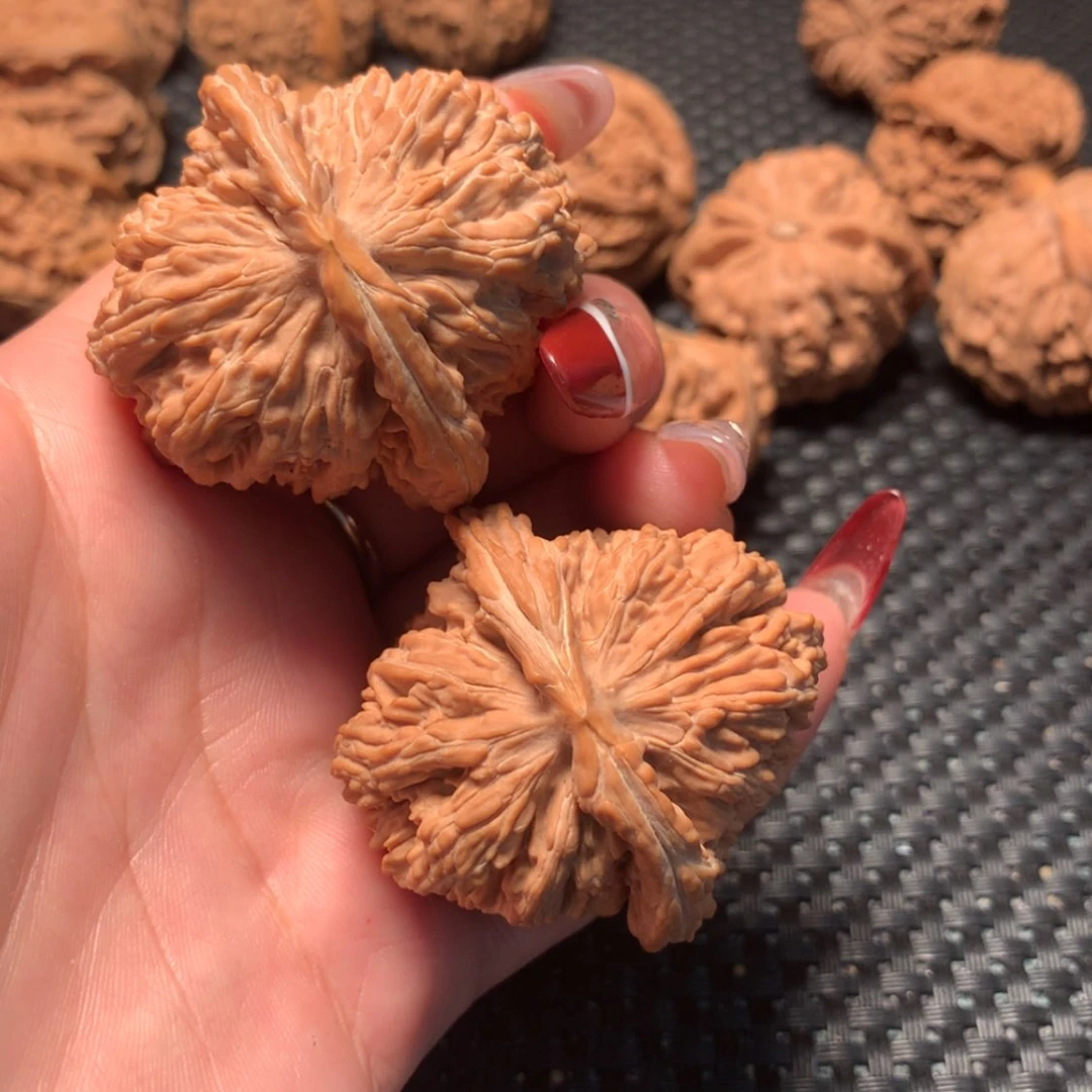 【闪购商品】文玩核桃吊坠风**地四座楼