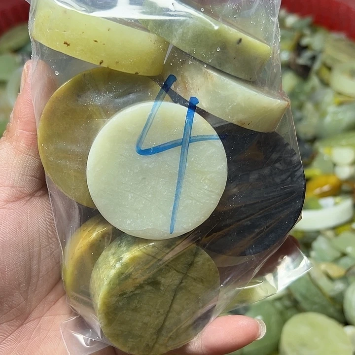 火****未镶嵌蛇纹石玉鱼缸石，盆景石