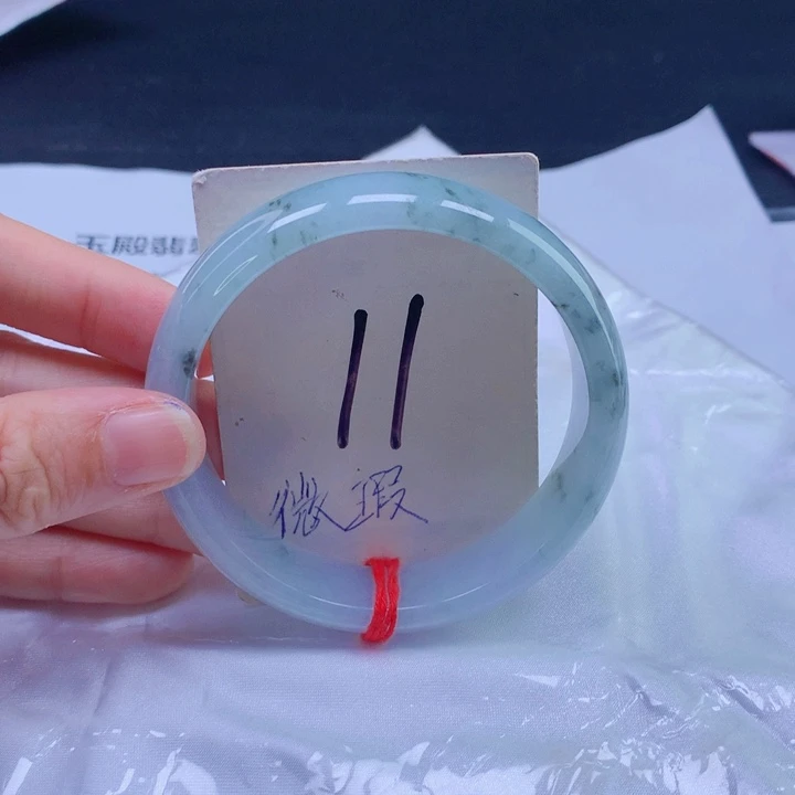 翡翠未镶嵌手镯轮胎飘花