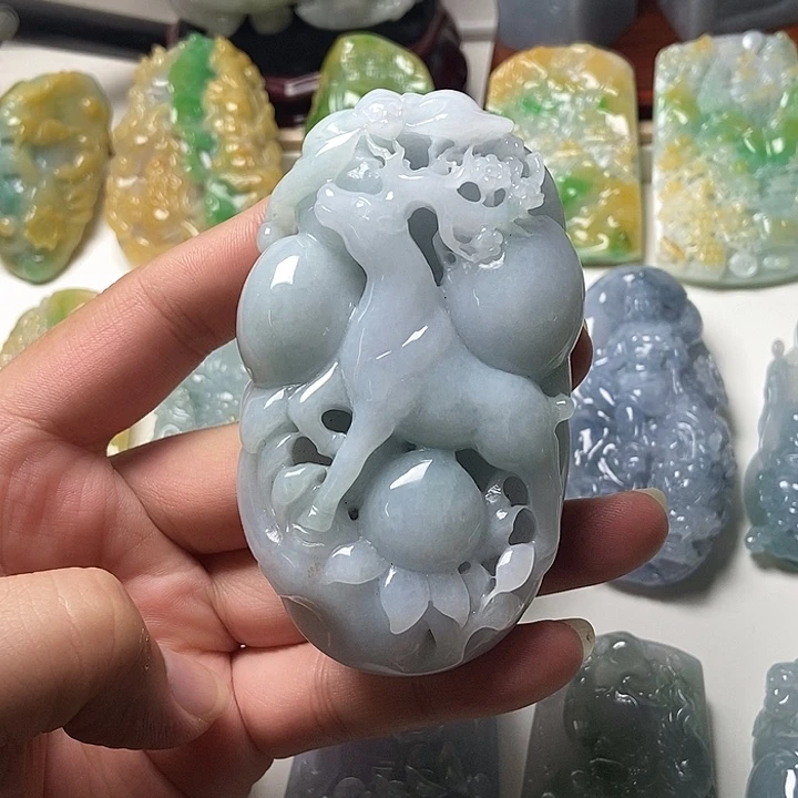 未镶嵌把件翡翠梅花鹿