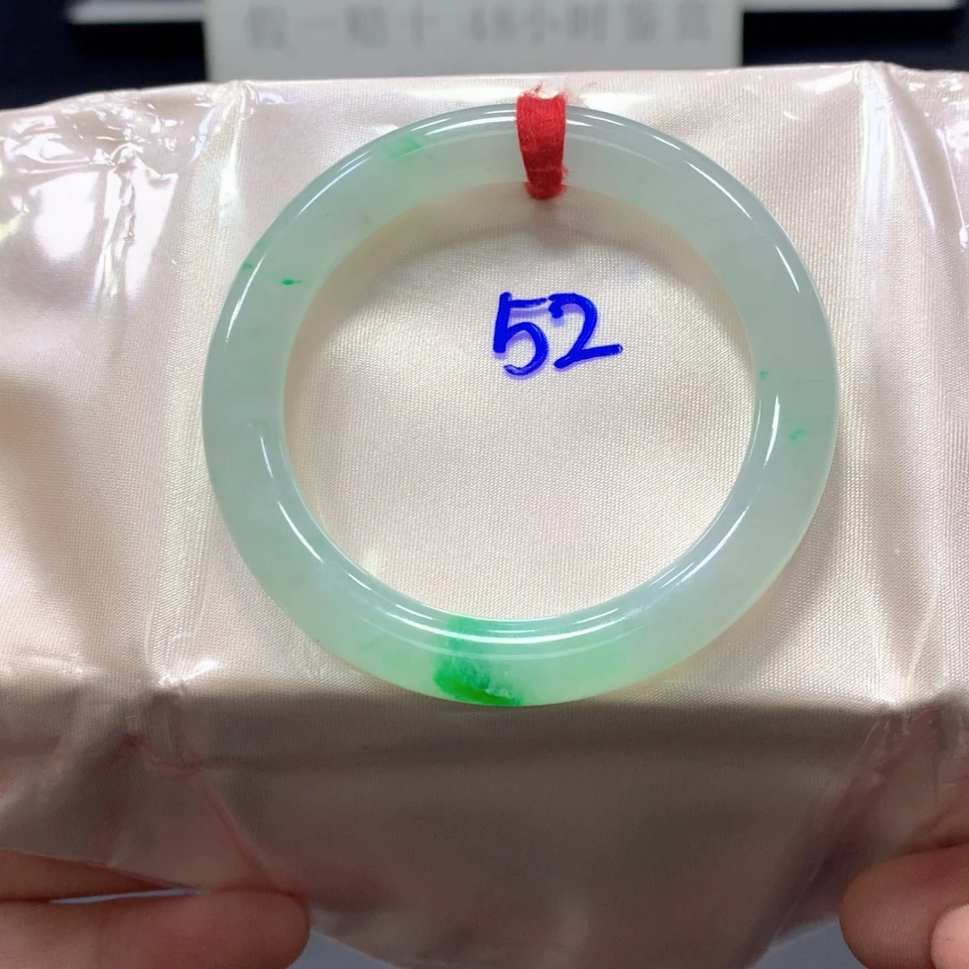 翡翠未镶嵌手镯（圆镯）翡翠