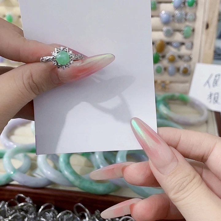 翡翠未镶嵌颈饰天然翡翠Ａ货