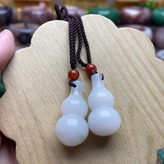 未镶嵌手镯石英质玉