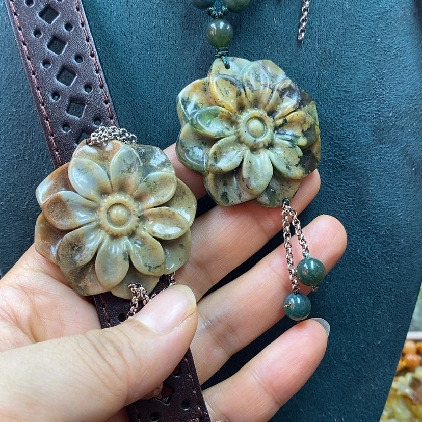 【闪购商品】蛇纹石玉手牌，吊坠未镶嵌