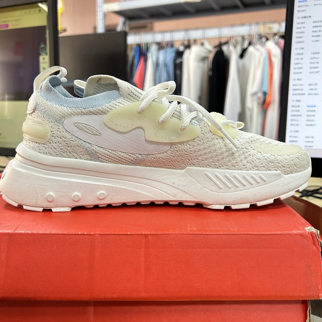 《B品以直播展示为准》（X229)李宁运动鞋-鞋面微脏  AGLR190