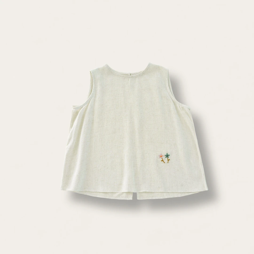 〖姐姐家〗2025夏款萌娃穿搭麻本色两朵小花无袖背心 bt6050