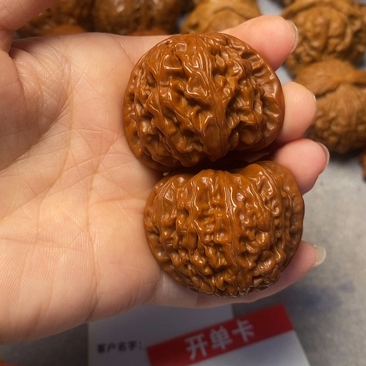 吊坠文玩核桃白狮